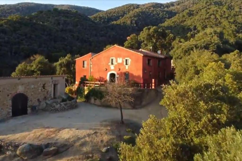 Masia Can Castellar Sant Iscle De Vallalta ภายนอก รูปภาพ